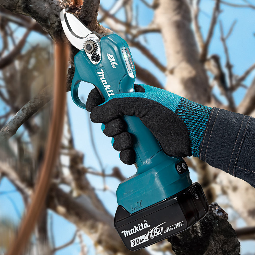 Makita DUP181Z Pruning Shear 18v LXT body only in case Silver